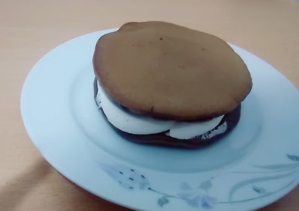 Çikolatalı Süt Burger Tarifi - 1