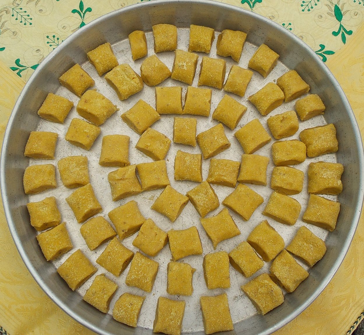 Bal Badem Tatlısı Tarifi - 6