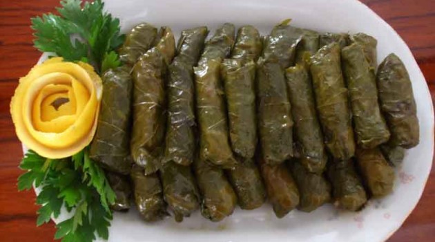 Zeytinyağlı Yaprak Sarma Tarifi - 1