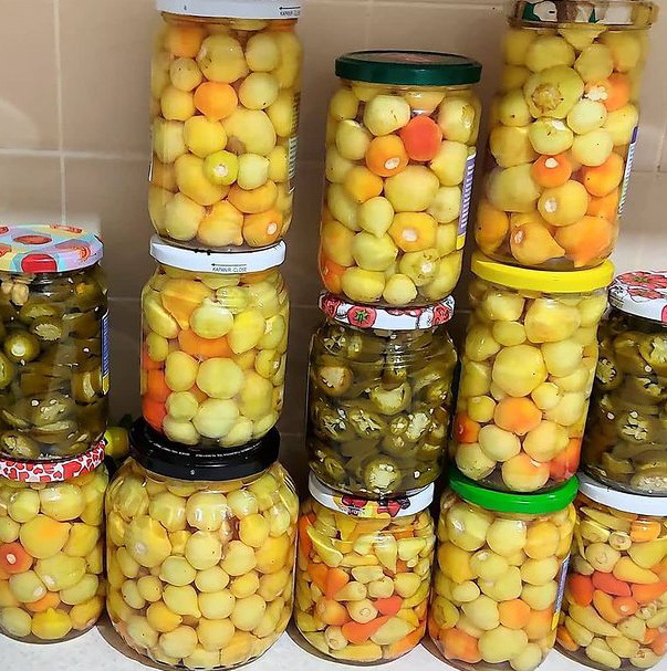 Karışık Acı Top Biber Turşusu Tarifi	 - 4