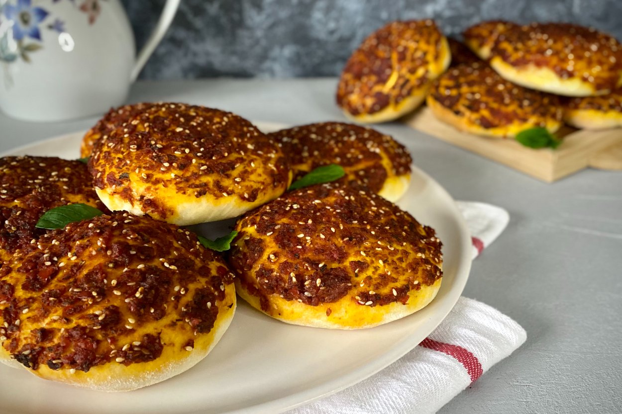 Hatay Biberli Ekmek Tarifi - 1