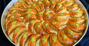 Çok Lezzetli Ay Tatlısı Tarifi