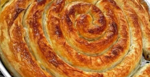 Altın Günlerine Özel Tepsi Böreği Tarifi