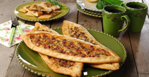 Kuşbaşılı Pide Tarifi