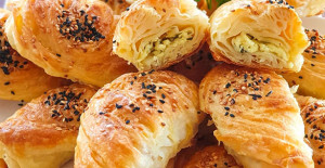 Sodalı Midye Börek Tarifi