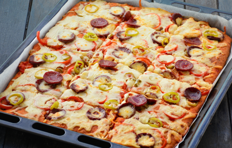 Tepsi Pizzası Tarifi - 4