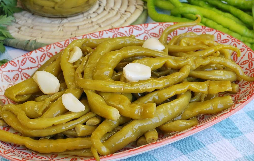 Pratik Yağlı Biber Turşusu Tarifi - 1